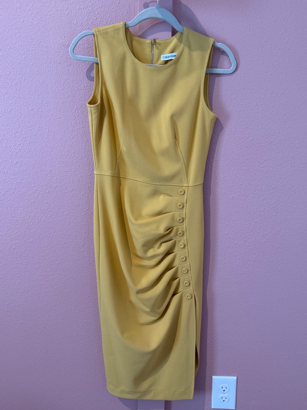 Classic Sleeveless Ruched Midi Dress in Yellow